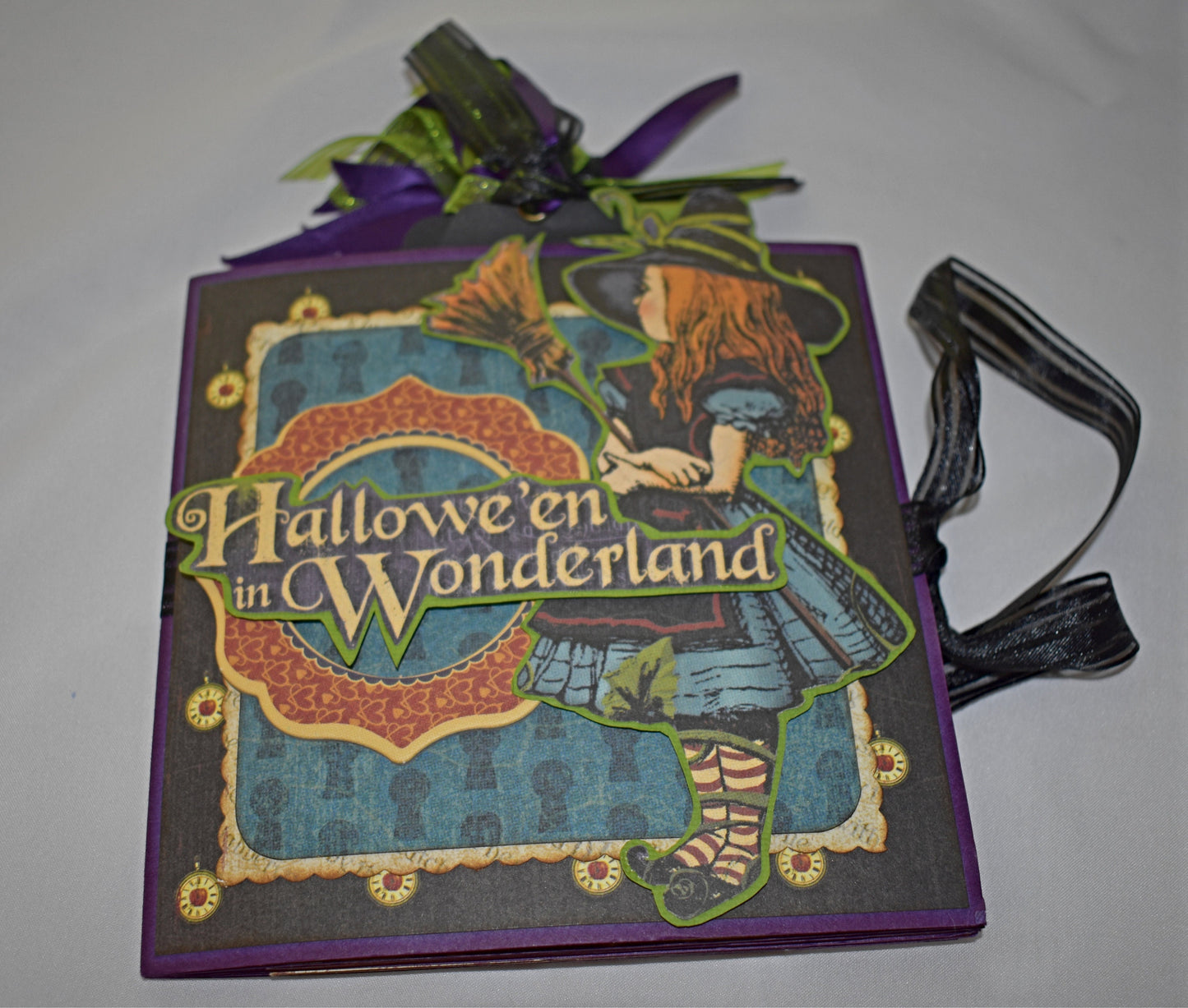 Star Mini Halloween in Wonderland album - 6-008