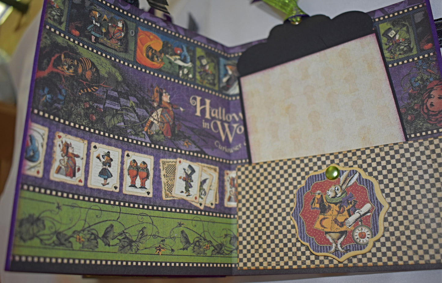 Star Mini Halloween in Wonderland album - 6-008