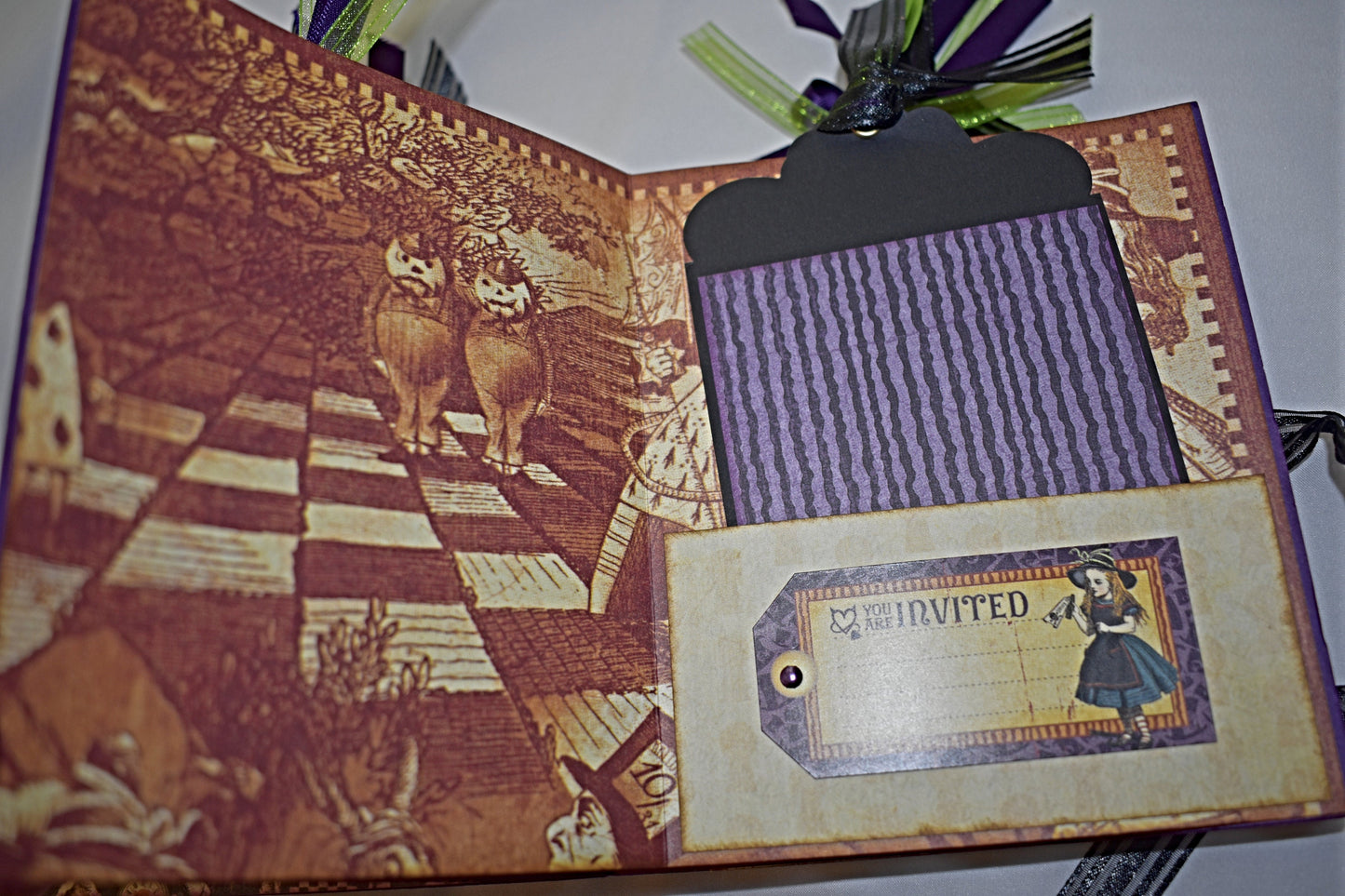 Star Mini Halloween in Wonderland album - 6-008