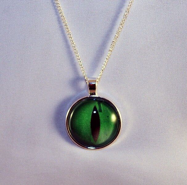 Green Handcrafted Glass Dragon Eye Necklace - 13-001D