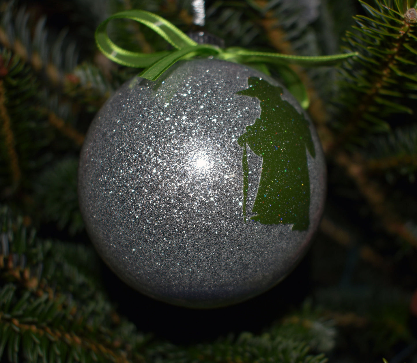 Yoda Silver and Green Ornament - 7-025