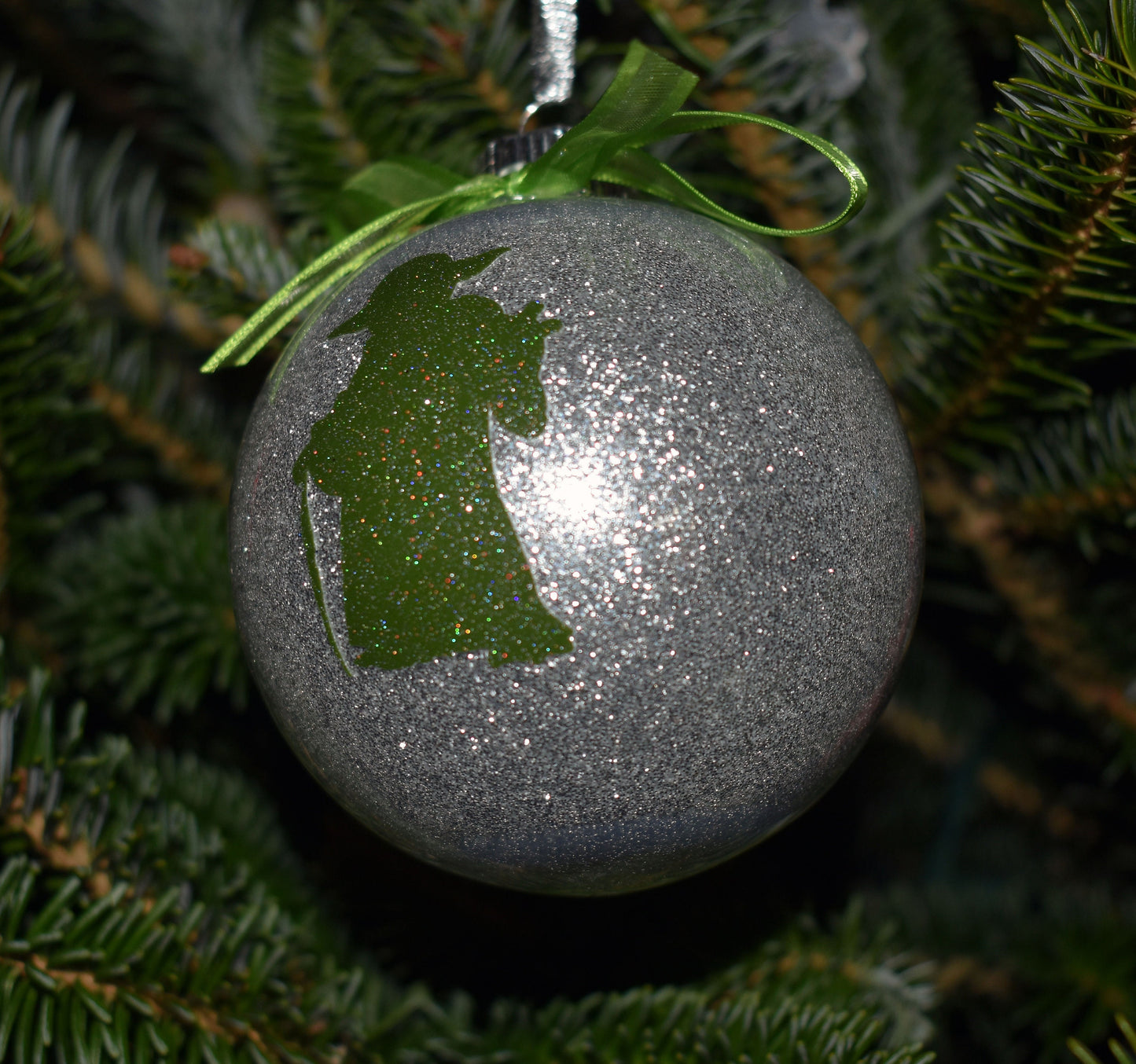Yoda Silver and Green Ornament - 7-025